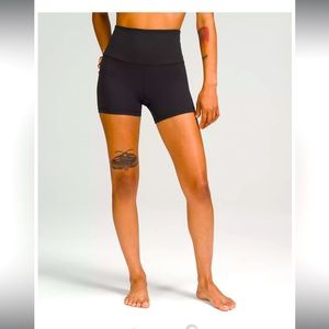 Lululemon align high waisted 4” shorts